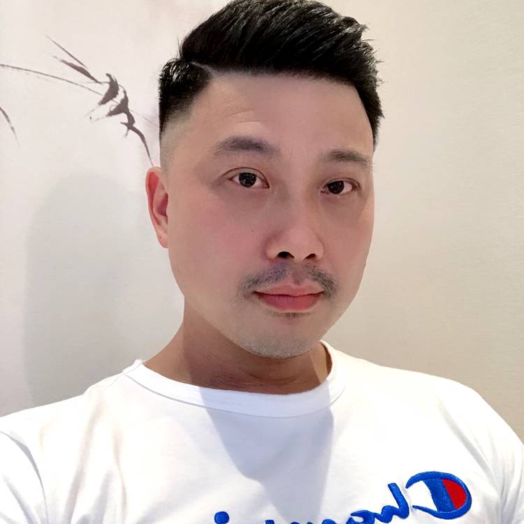 黄豆向坚强的照片