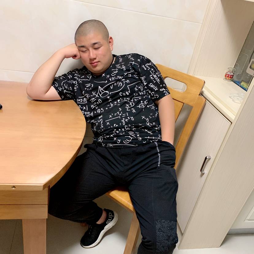 小天鹅洁净的照片