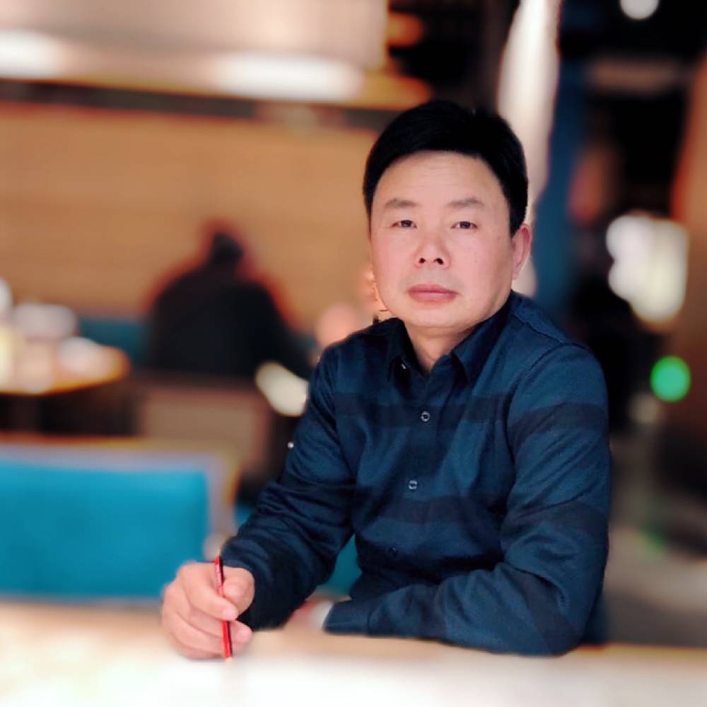 山岚明理的照片