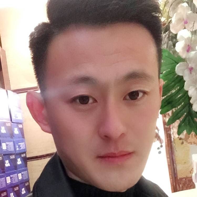 康涛的照片