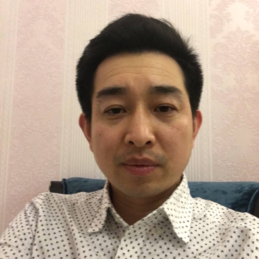 货币鉴定师的照片