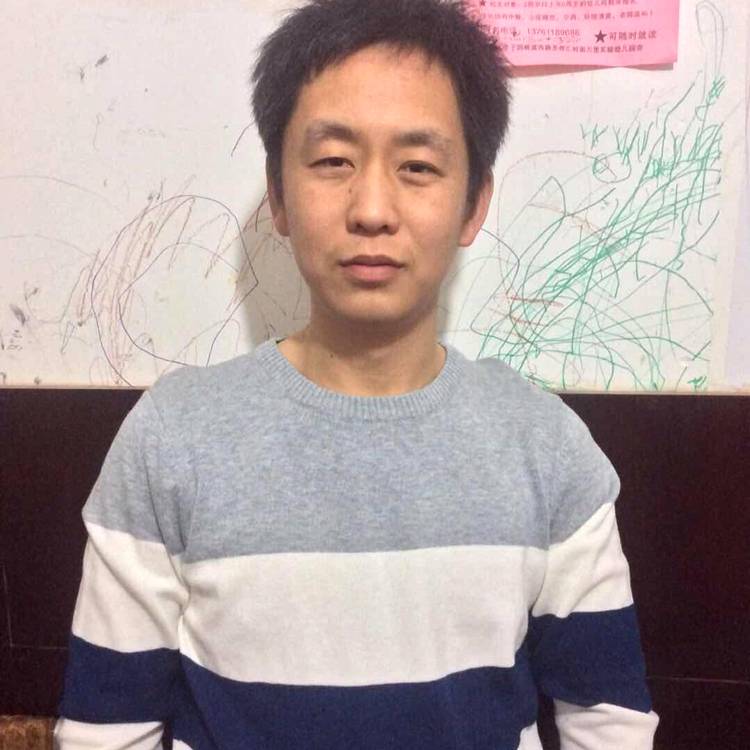 东风少年的照片