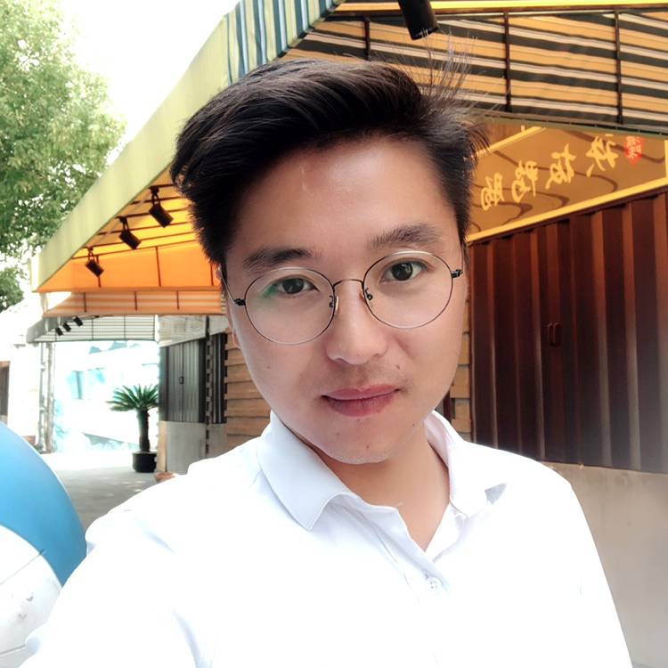穆言的照片
