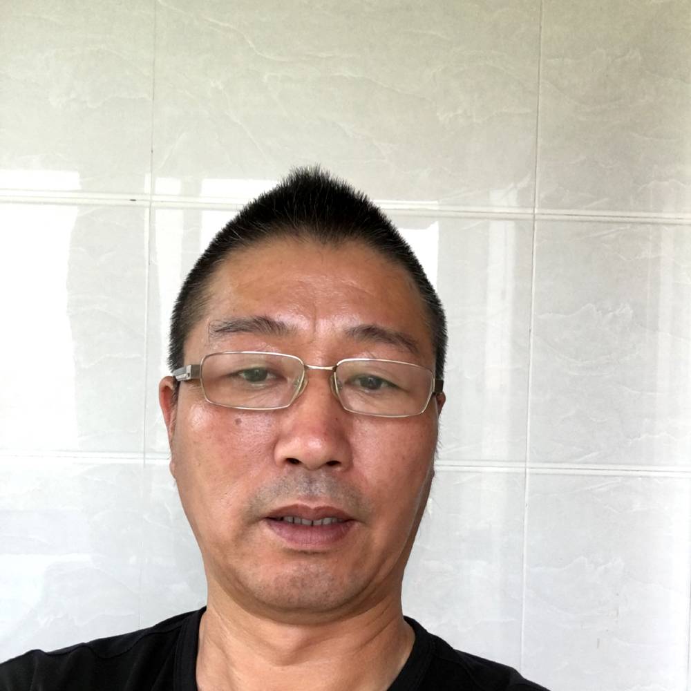 帅气老哥哥的照片