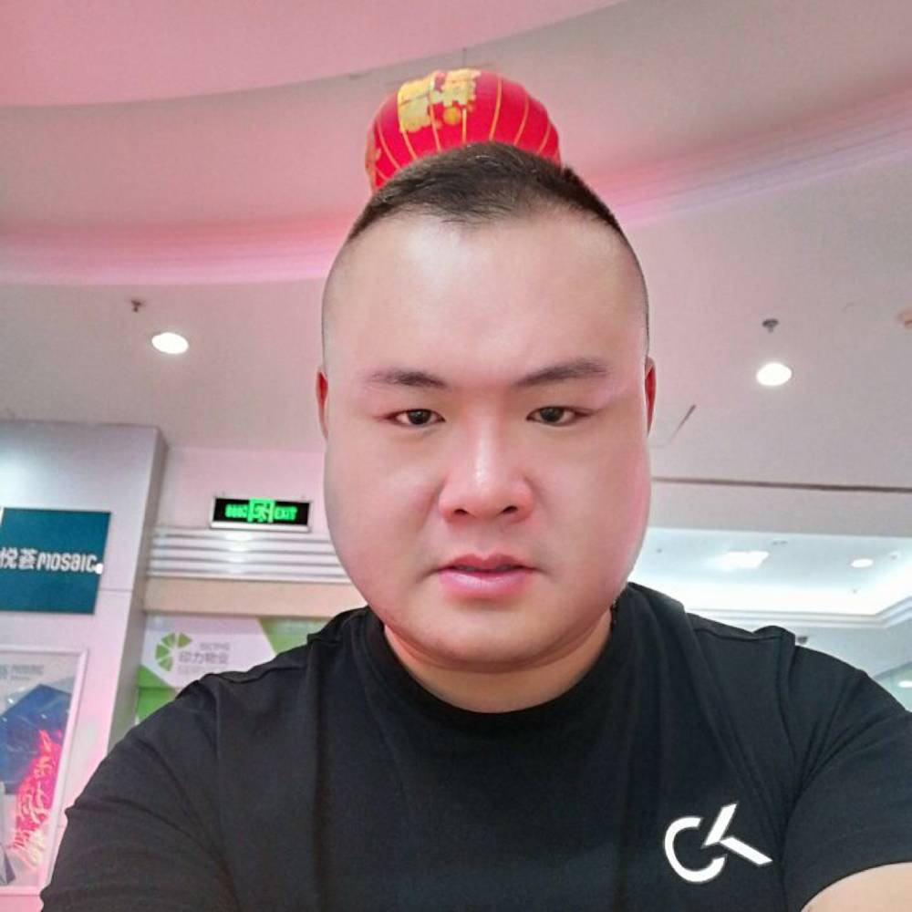 巡洋霸道的照片