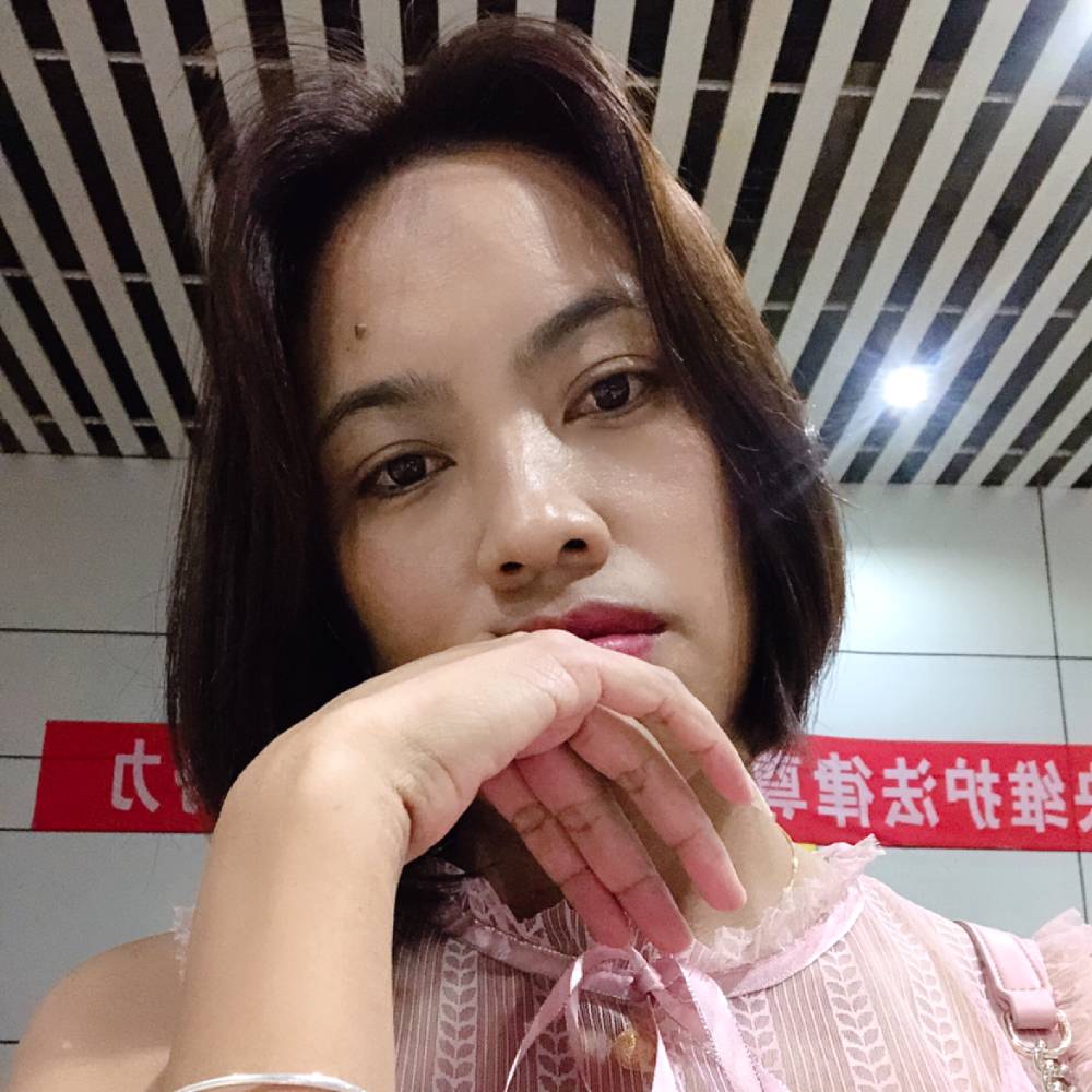小黑的照片