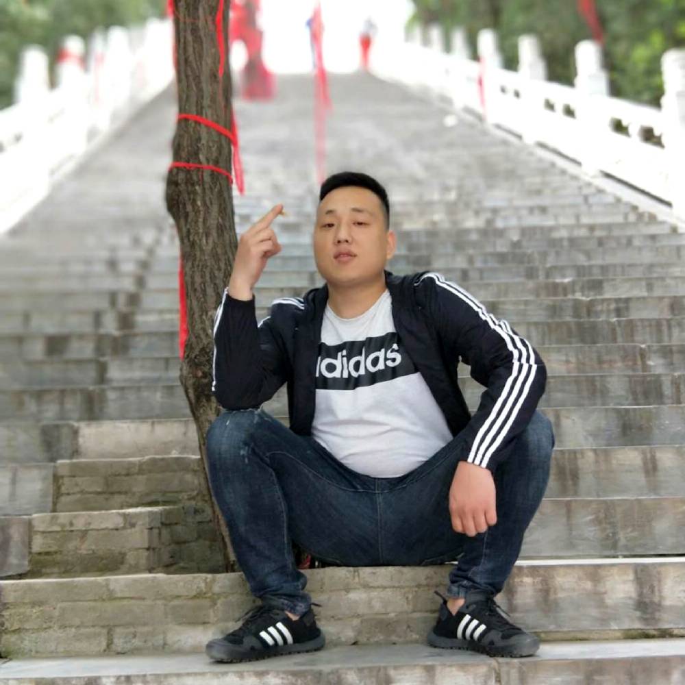 魅力大三哥的照片