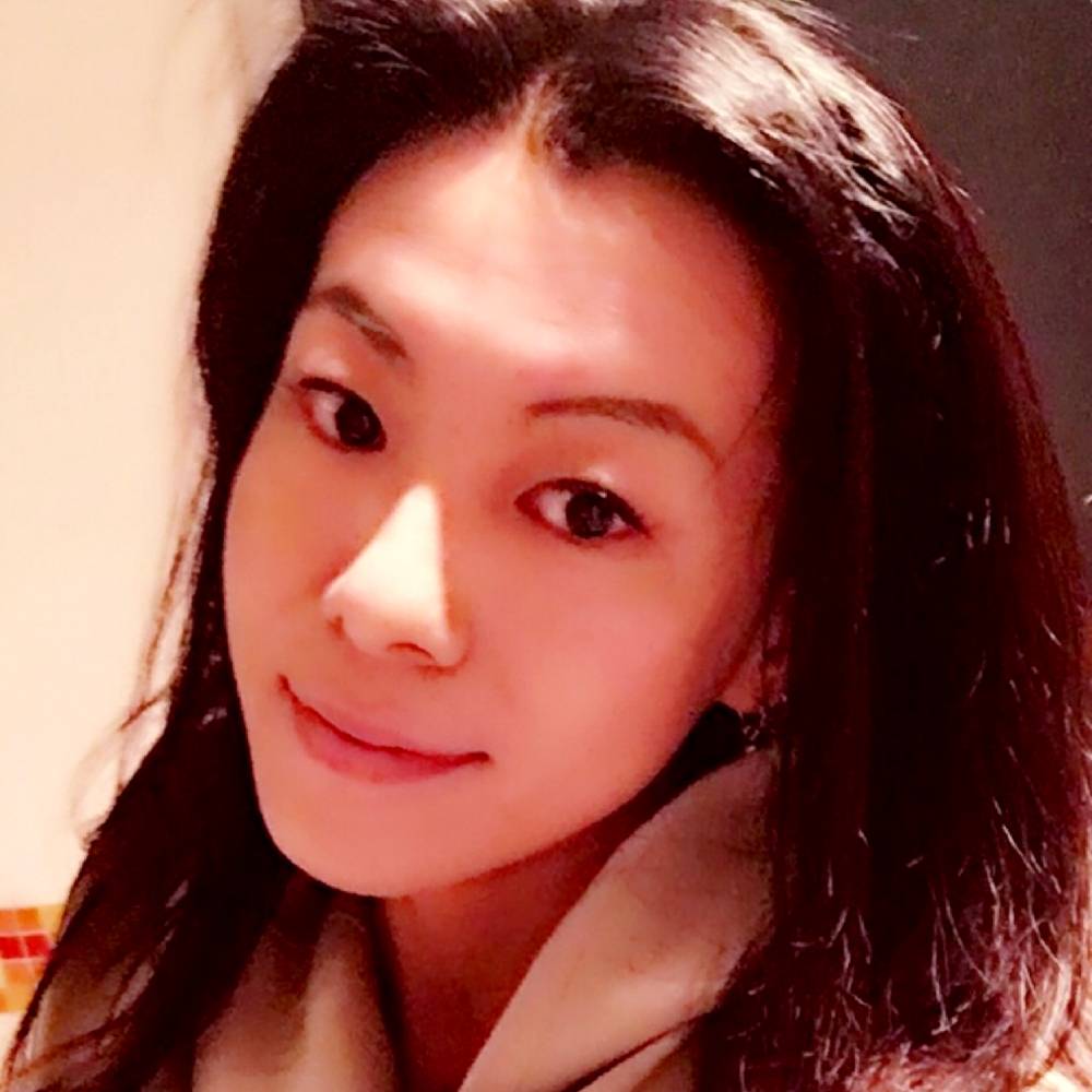 安妮在风中的照片