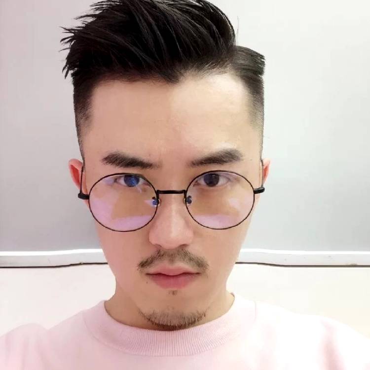 @伟的照片