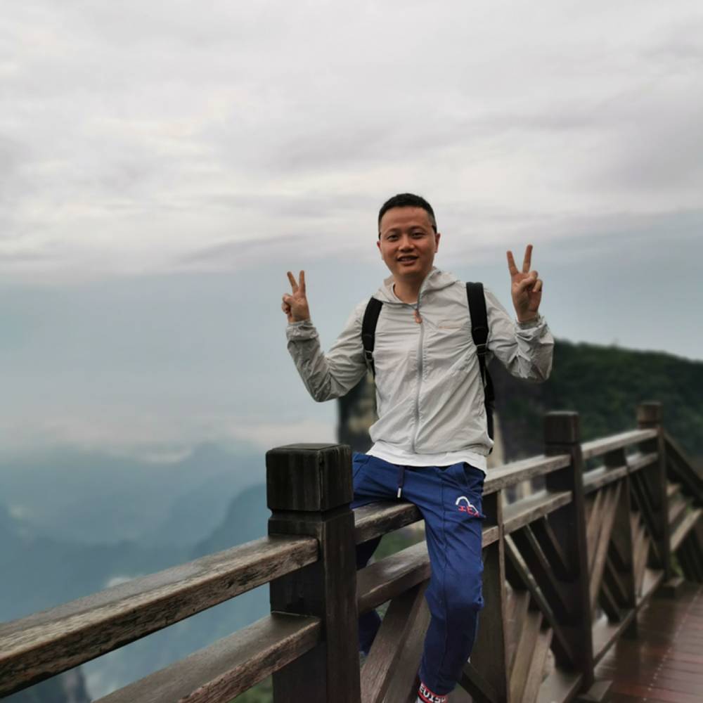 磬音一个人的照片