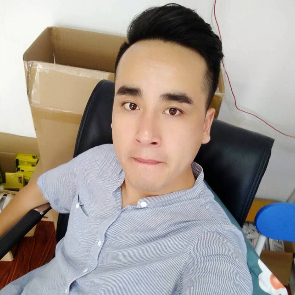 大男孩丶的照片