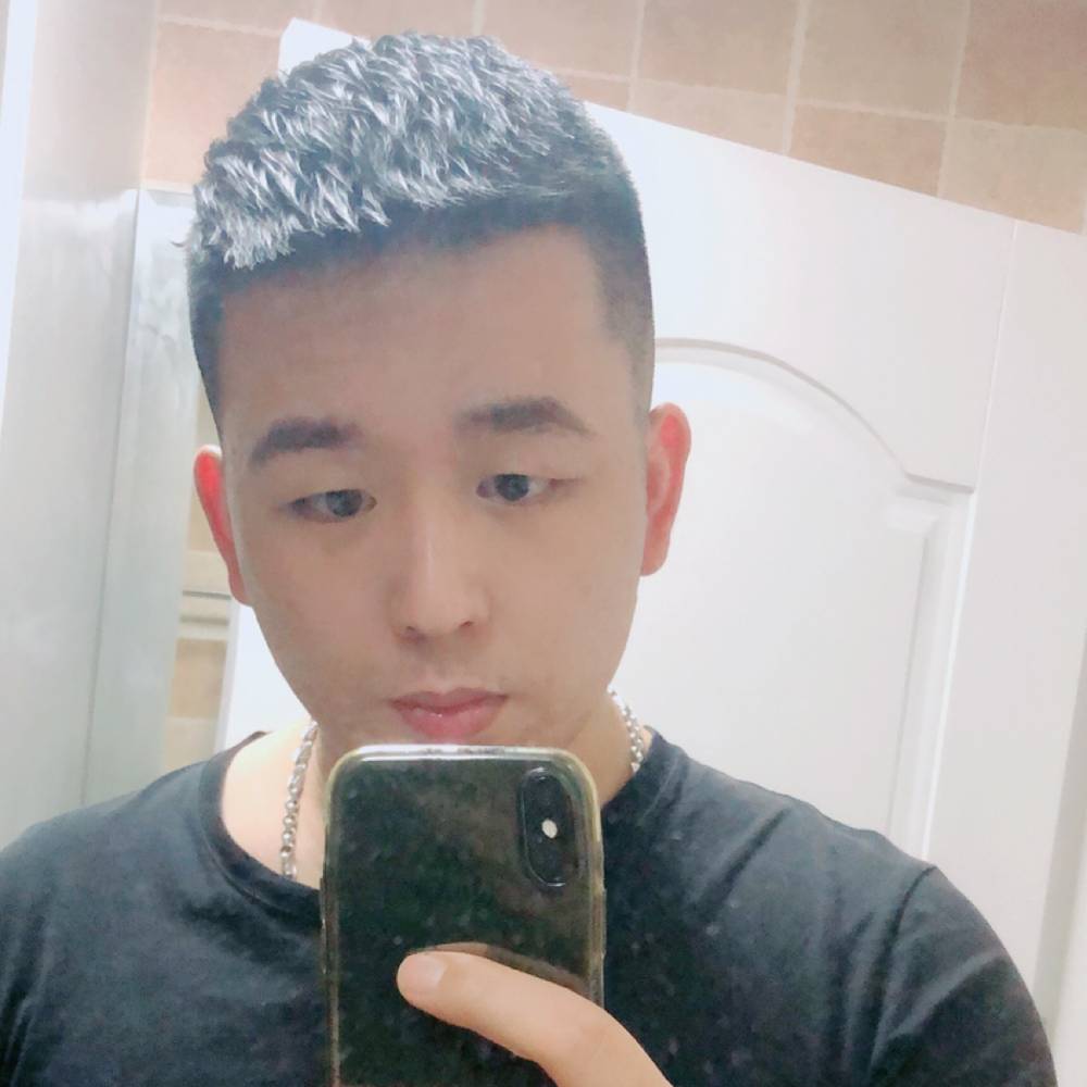 異浩的照片