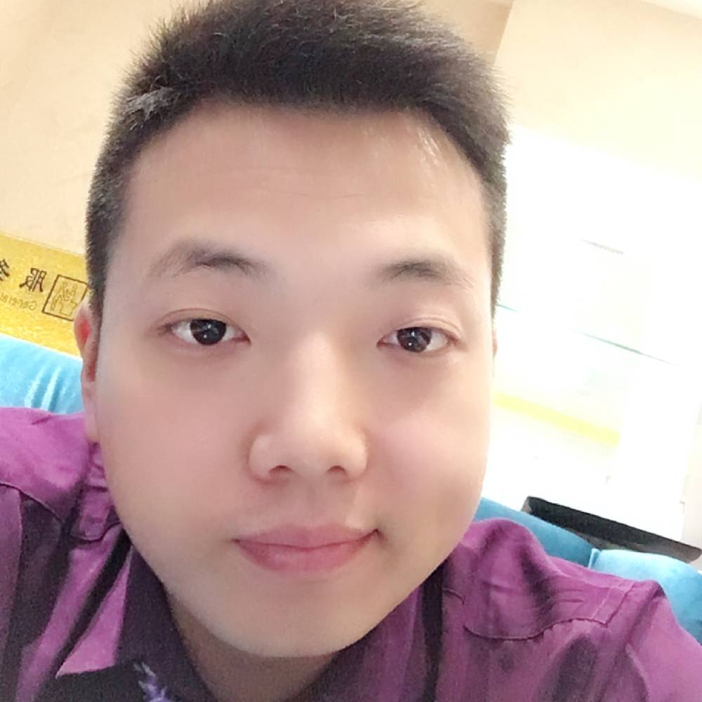 迷茫扯电话的照片