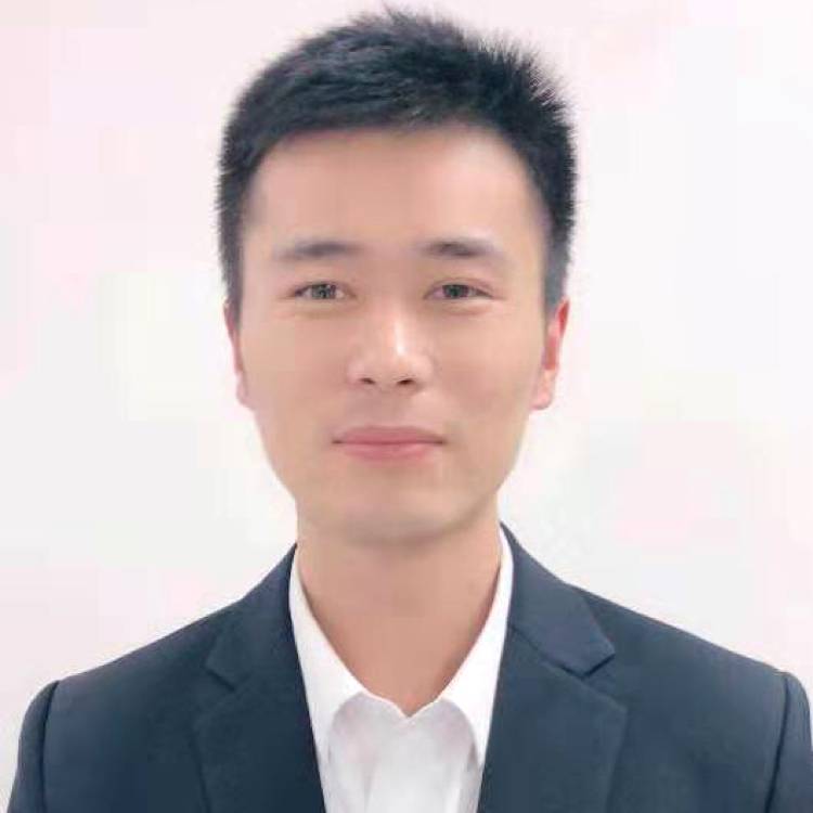 Adam亚当的照片