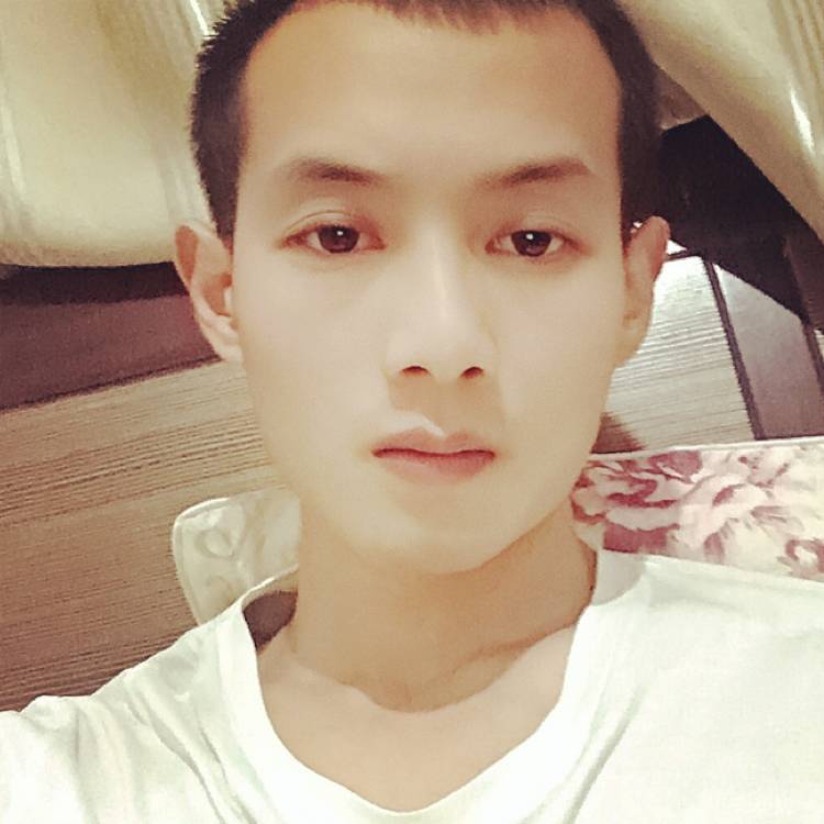 暗涌L的照片