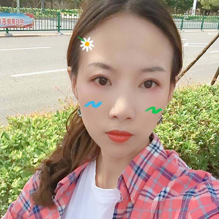 小丫头~的照片