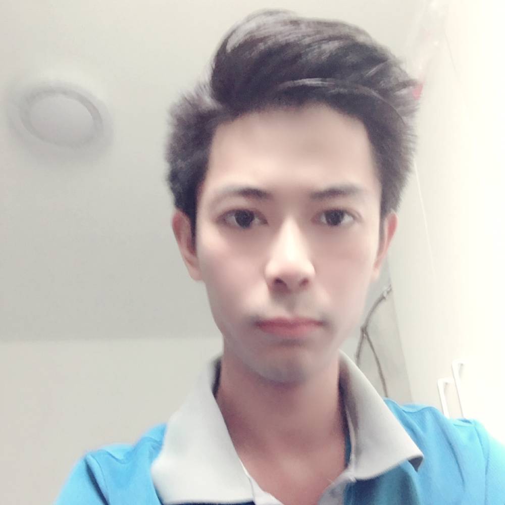 佐佴钻的照片
