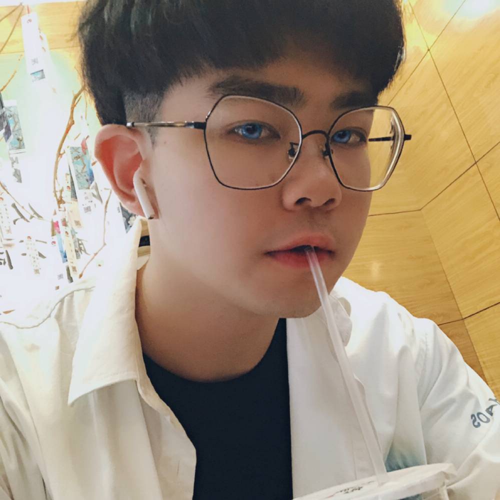 Ei.的照片