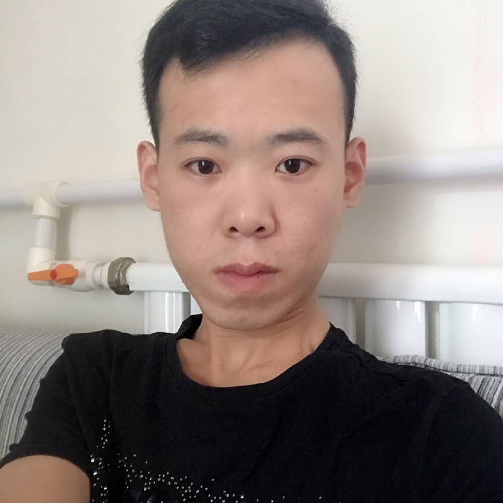 腿毛怪叔叔的照片