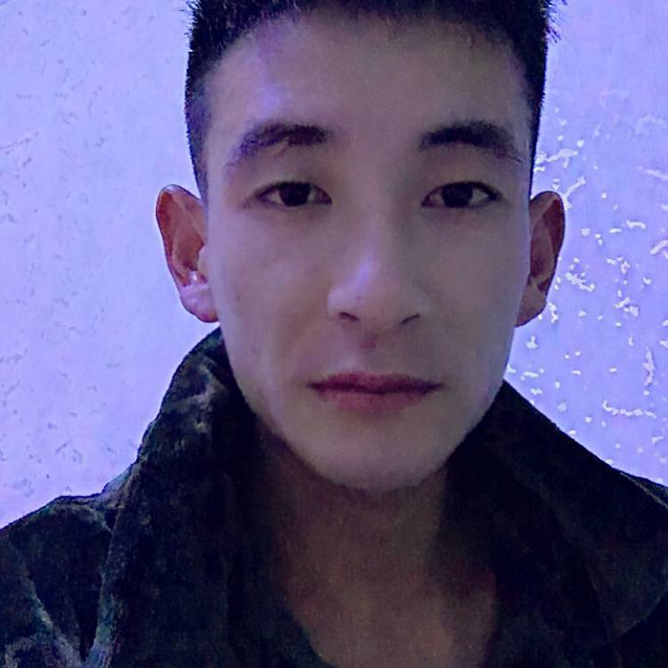 眼睛大吃醋小虾米的照片