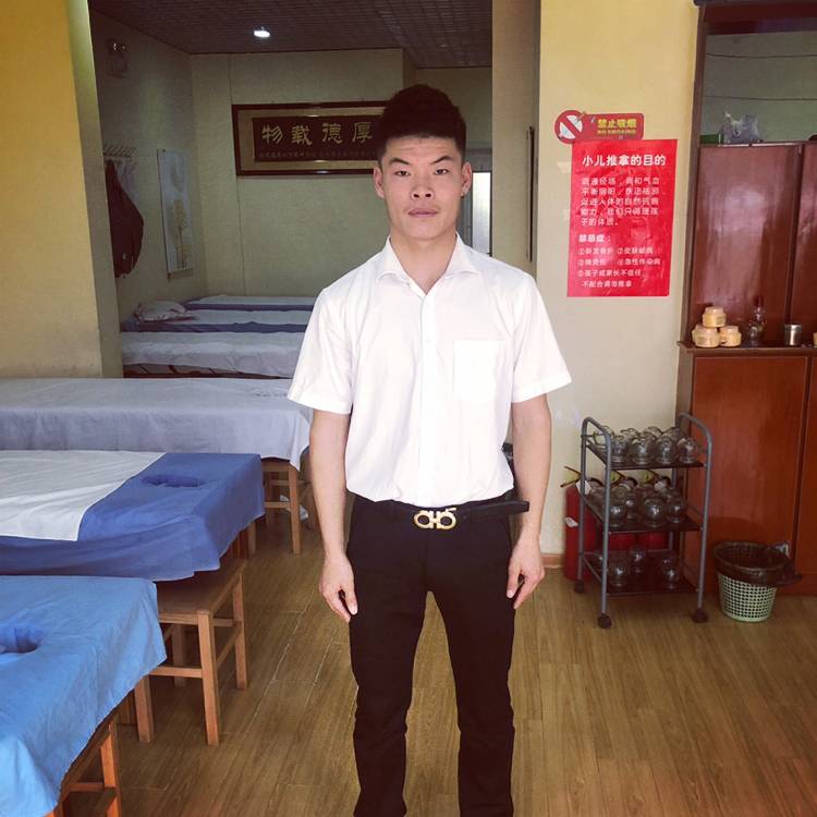 乔延振的照片