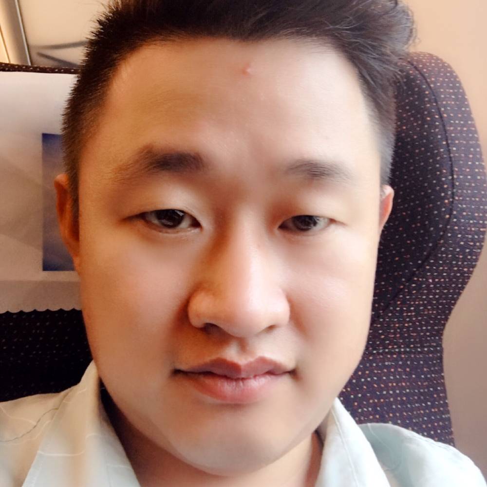 听向日葵的照片