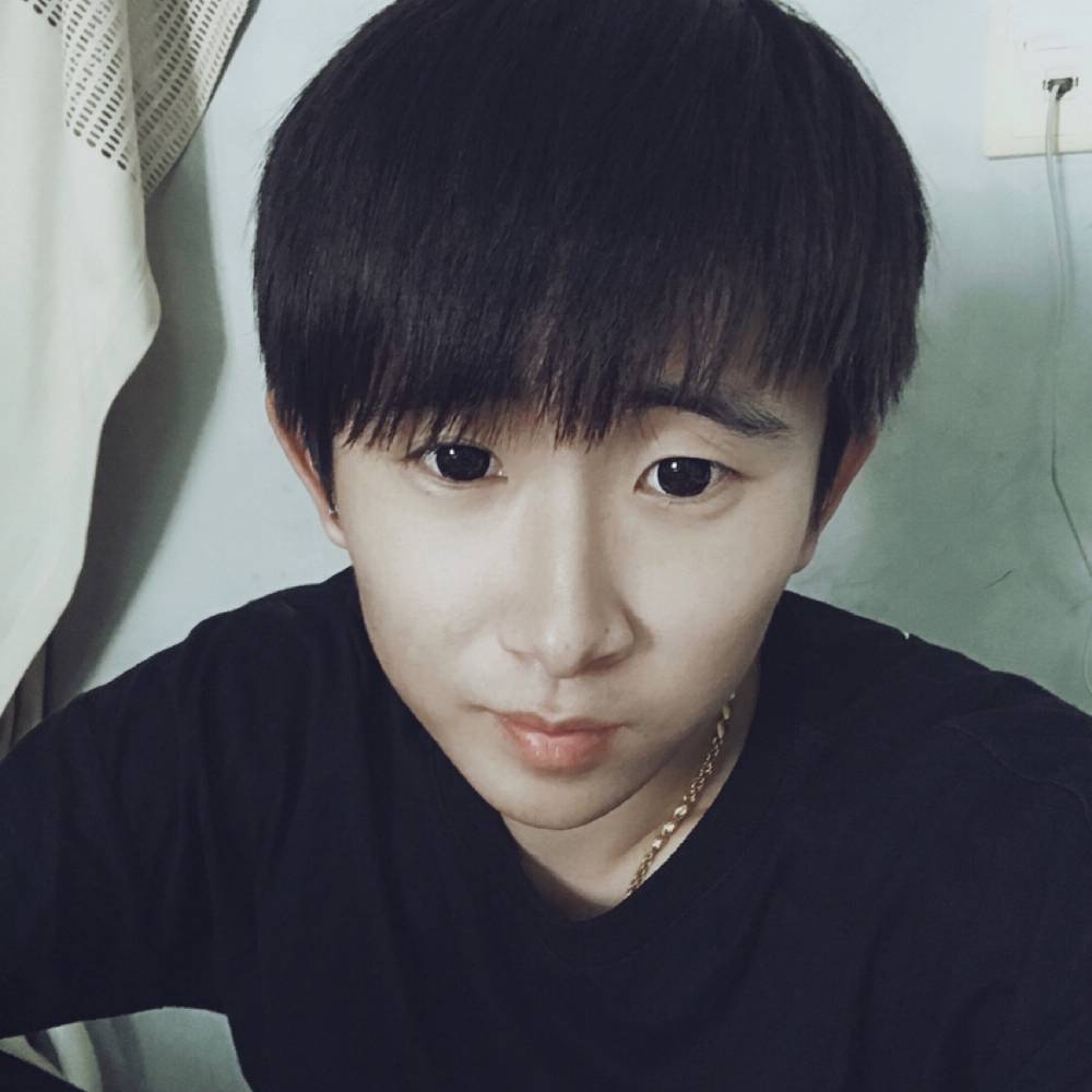 娃娃脸老男人的照片