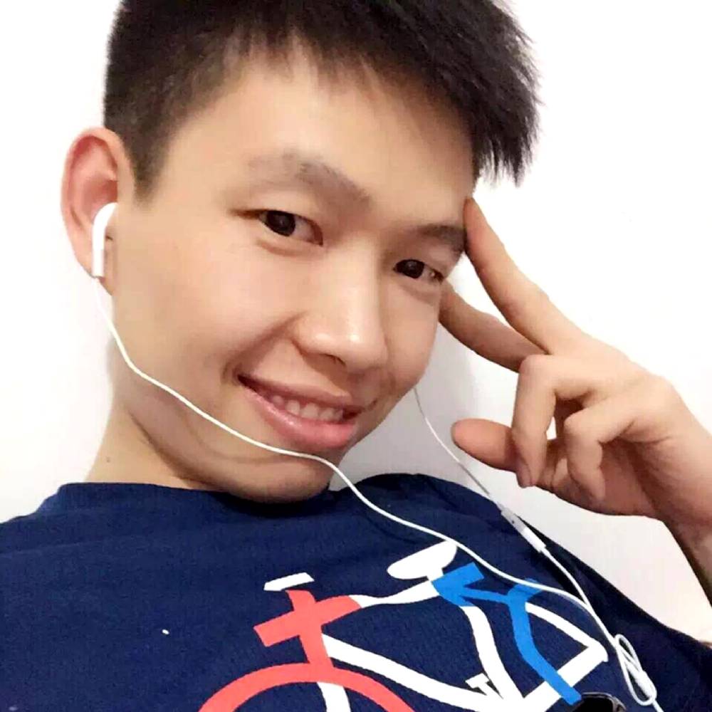 霓裳不解的的照片
