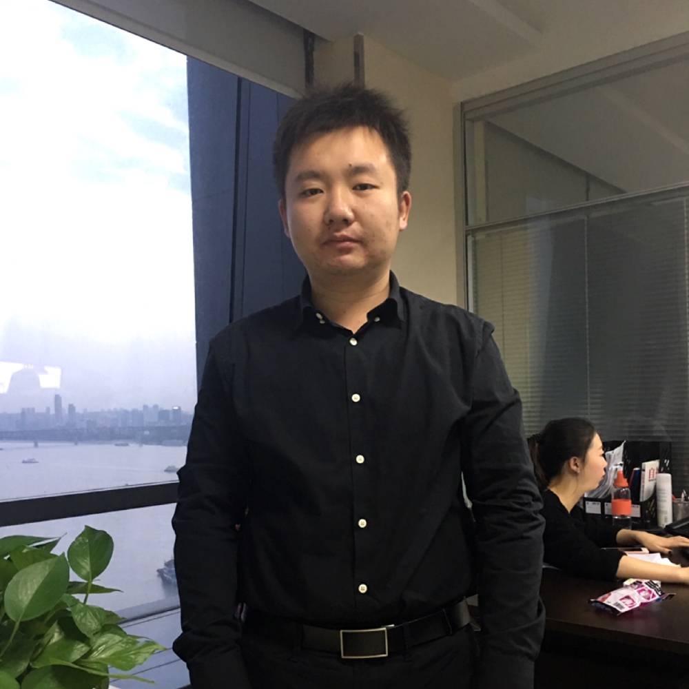 越再再的照片