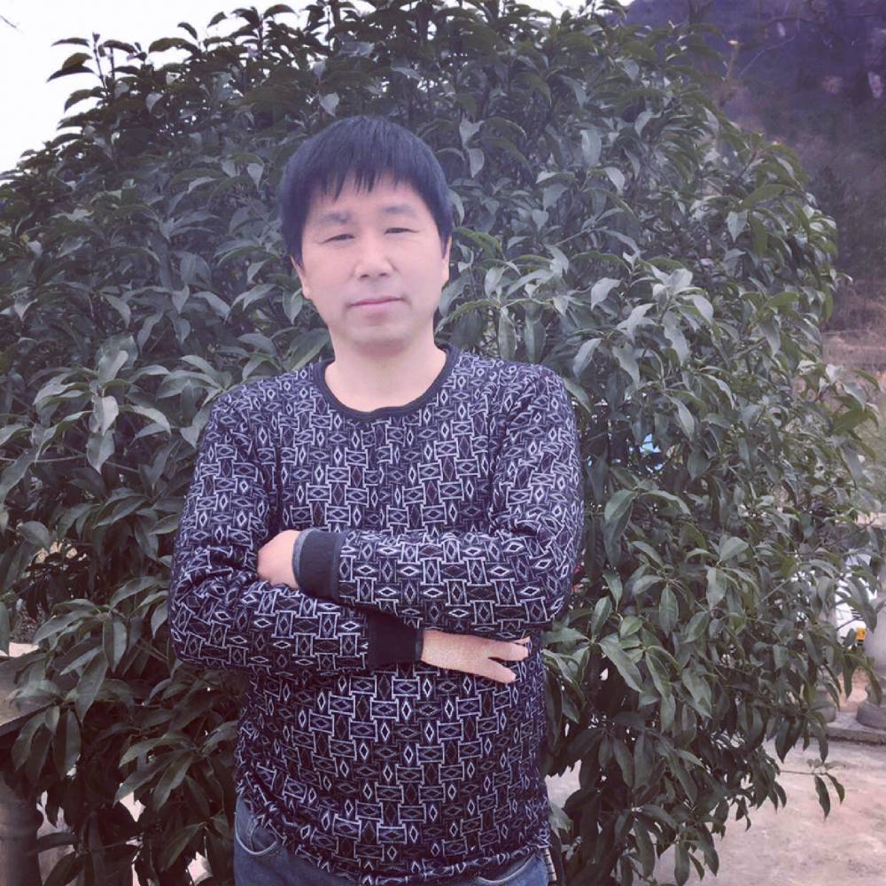 水壶饱满的照片