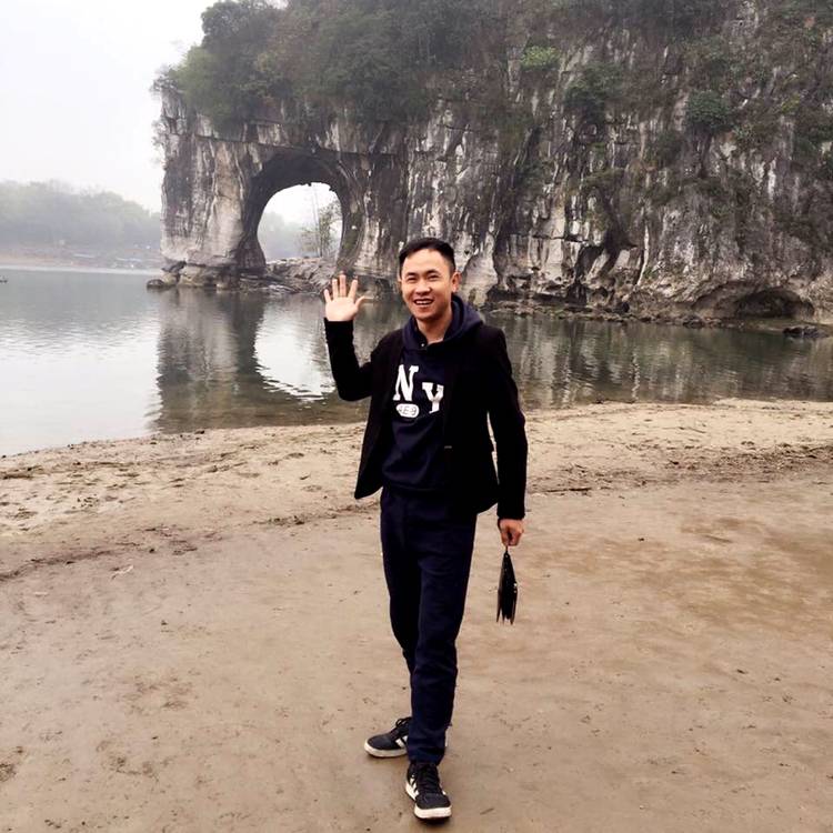大船泪了沉静的照片