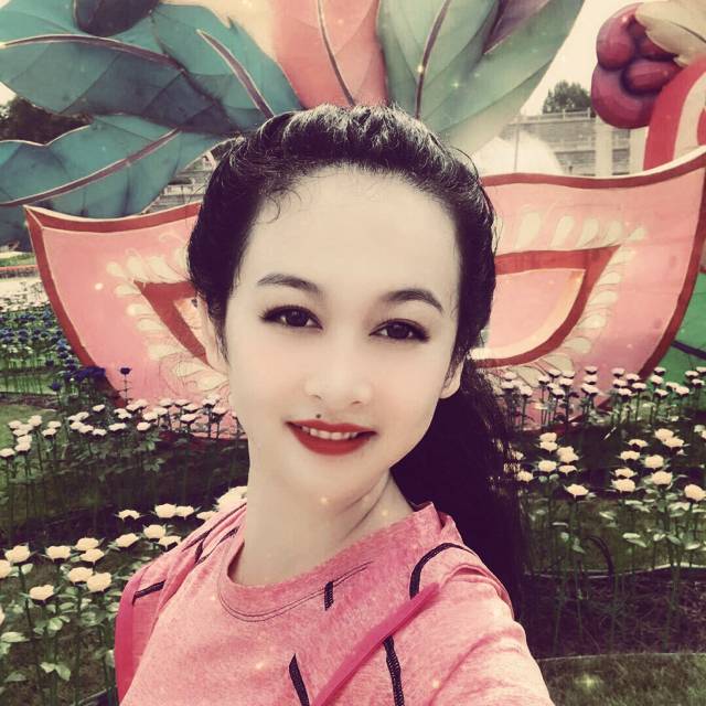 妖娆小兔的照片