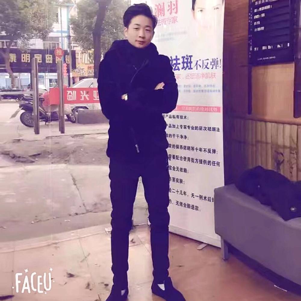 梁小二的照片