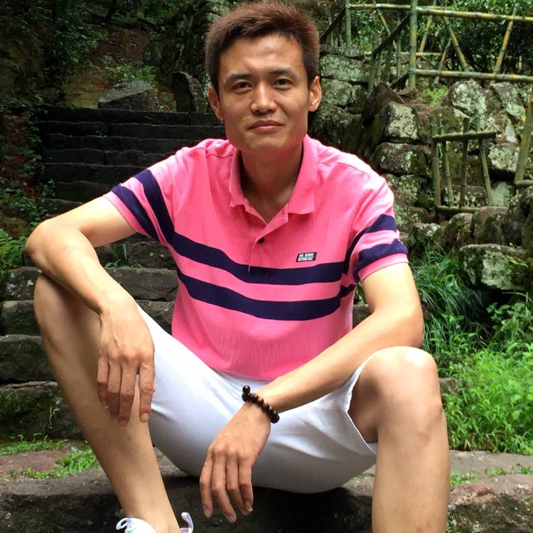 楚易厨的照片