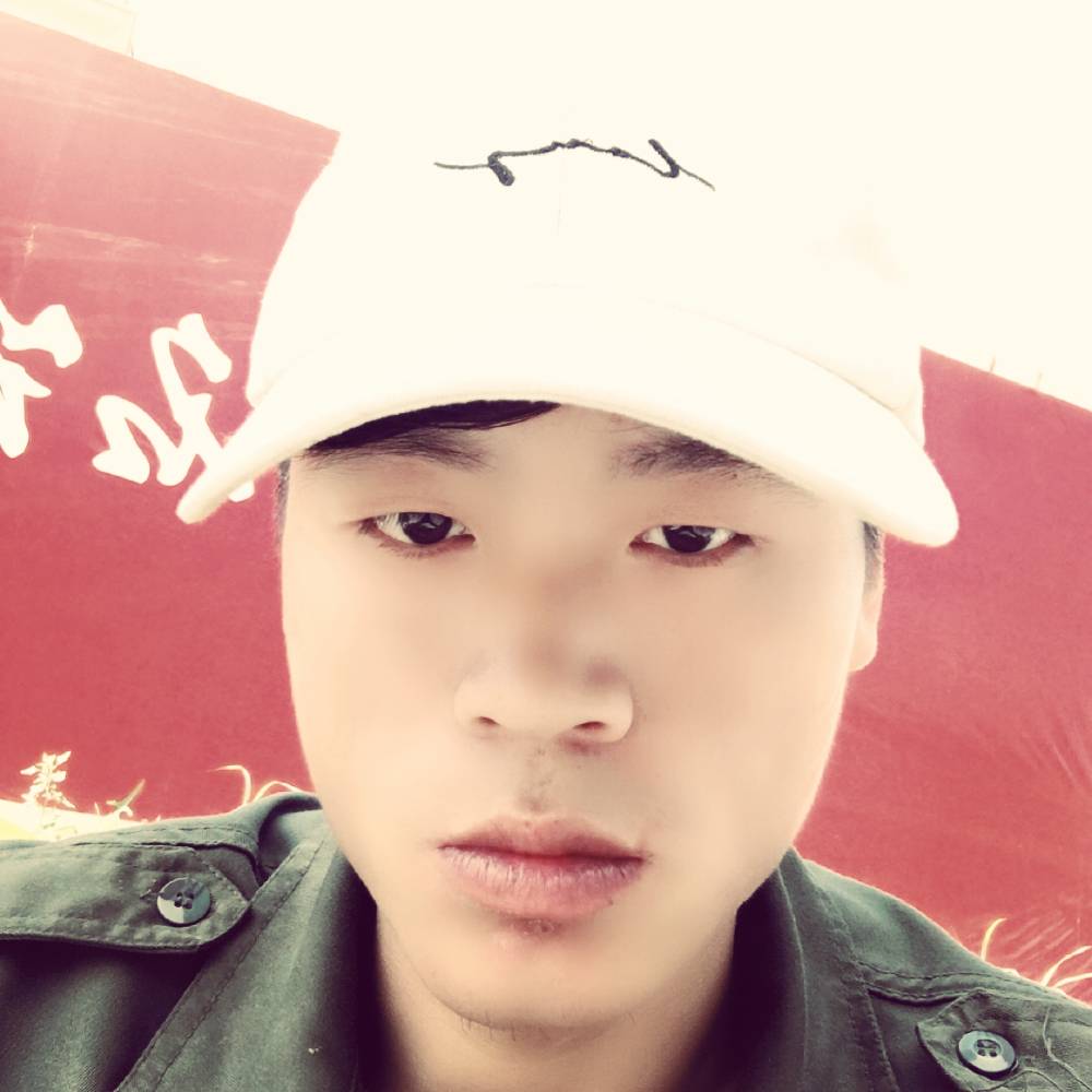 温柔蹁跹衬衫的照片