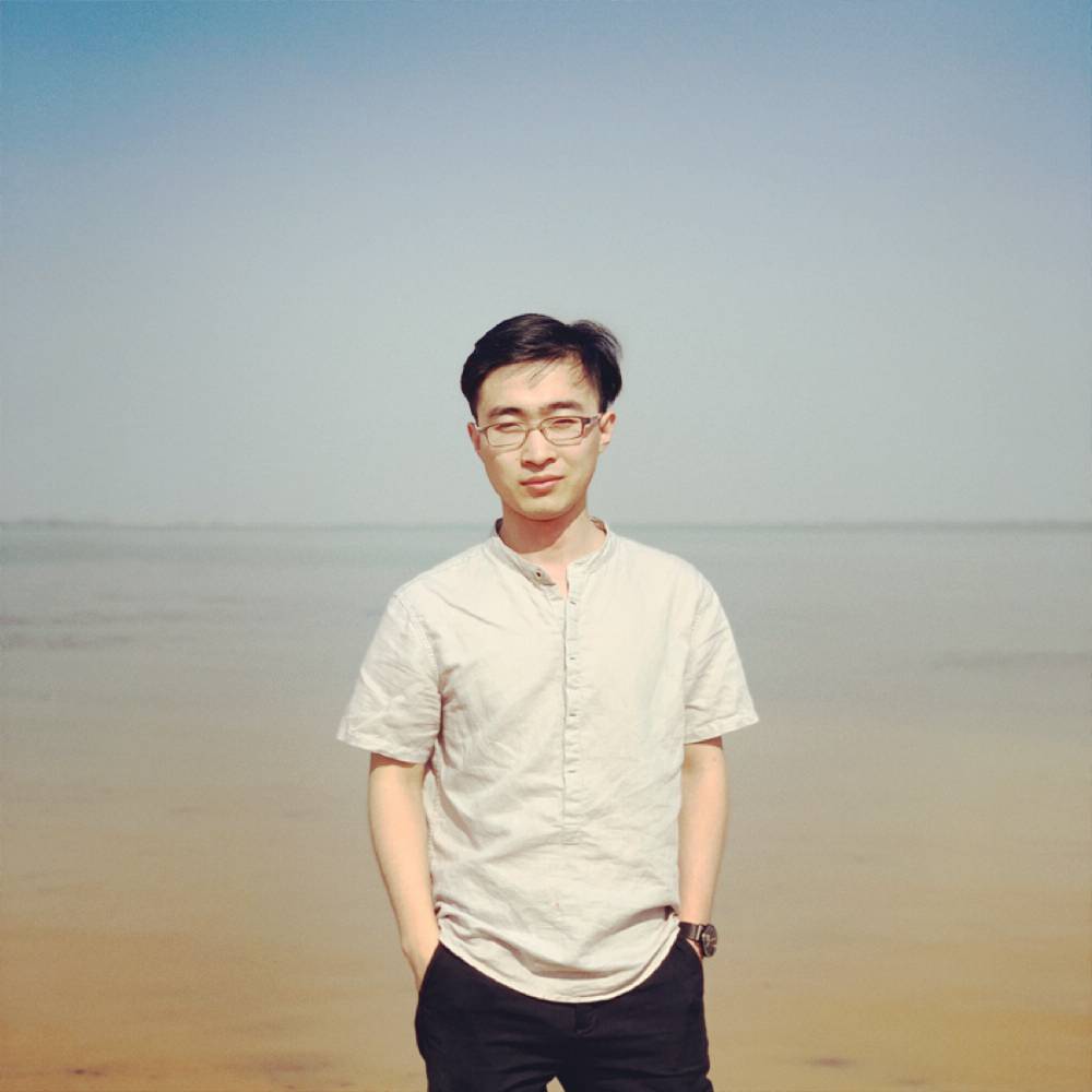荼蘼与靓丽的照片