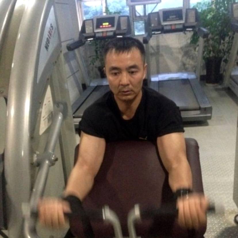 中年宅男的照片