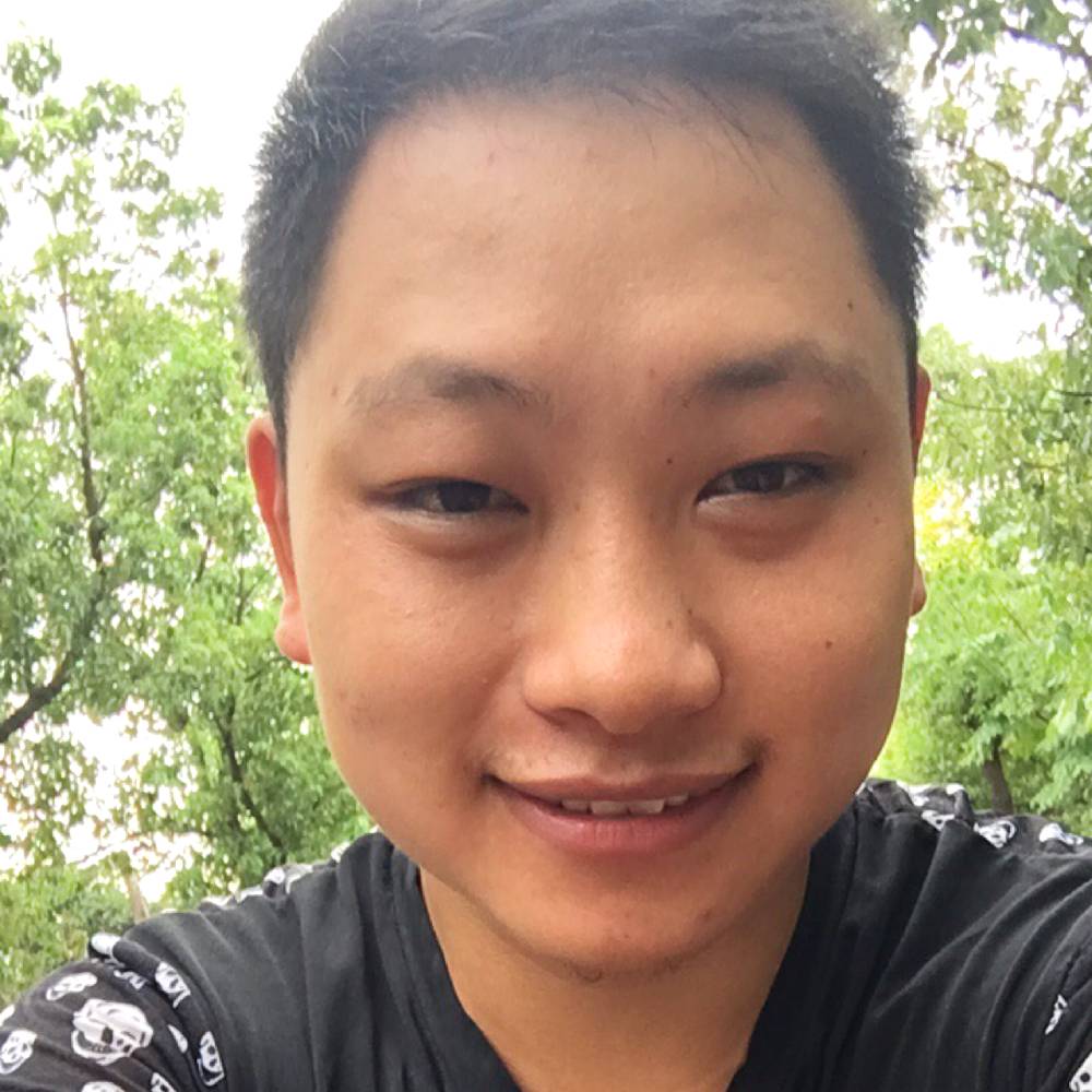笑点低向花卷的照片
