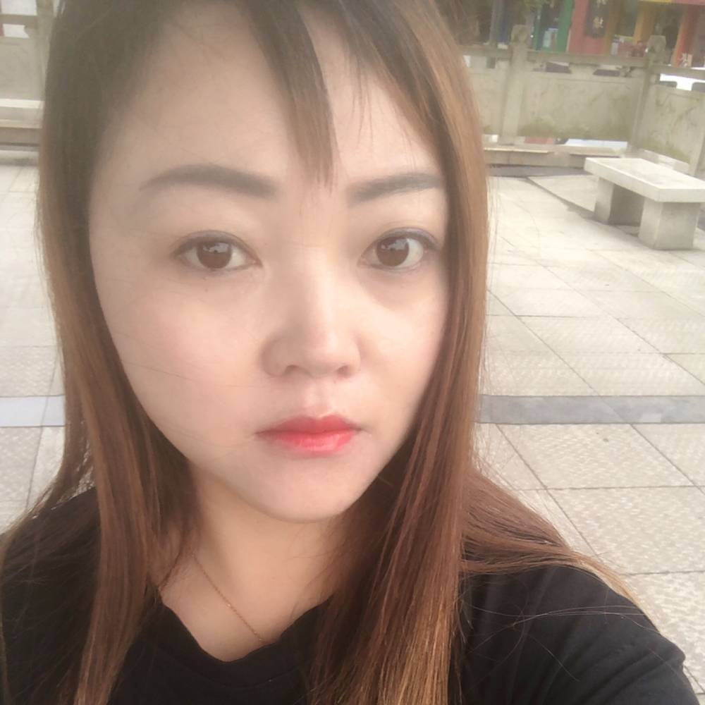 白开水笑知性的照片
