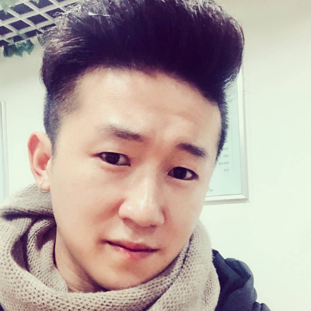 专注迎涟漪的照片