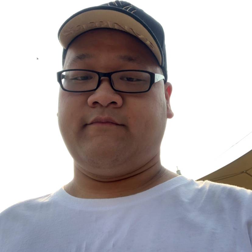 萌萌的胖子的照片