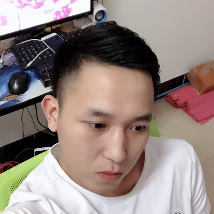 小小松,的照片