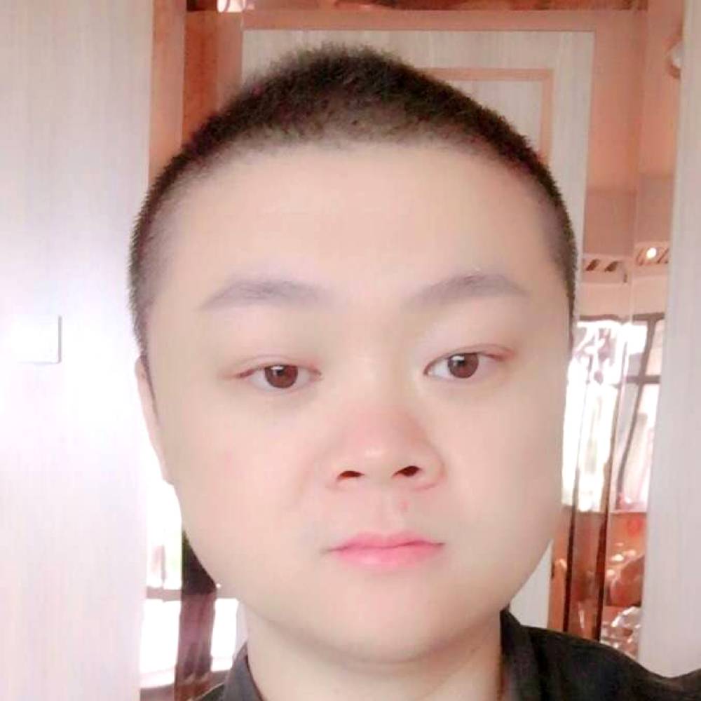 珑颜的照片