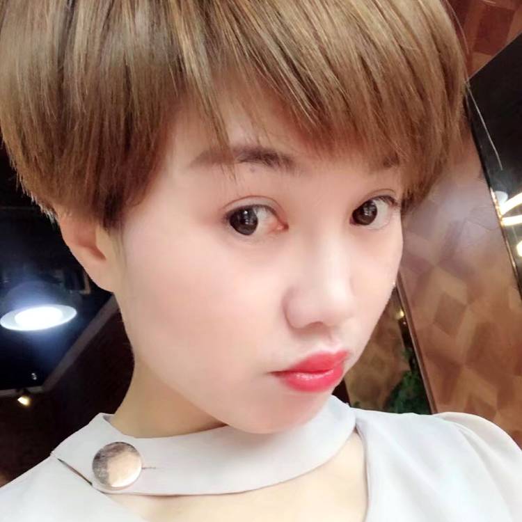 菠萝内向的照片