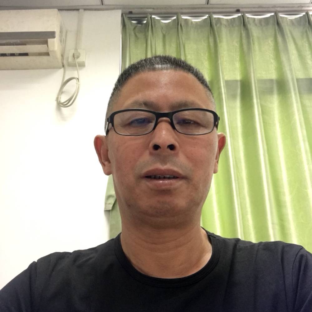 阳光在海边的照片
