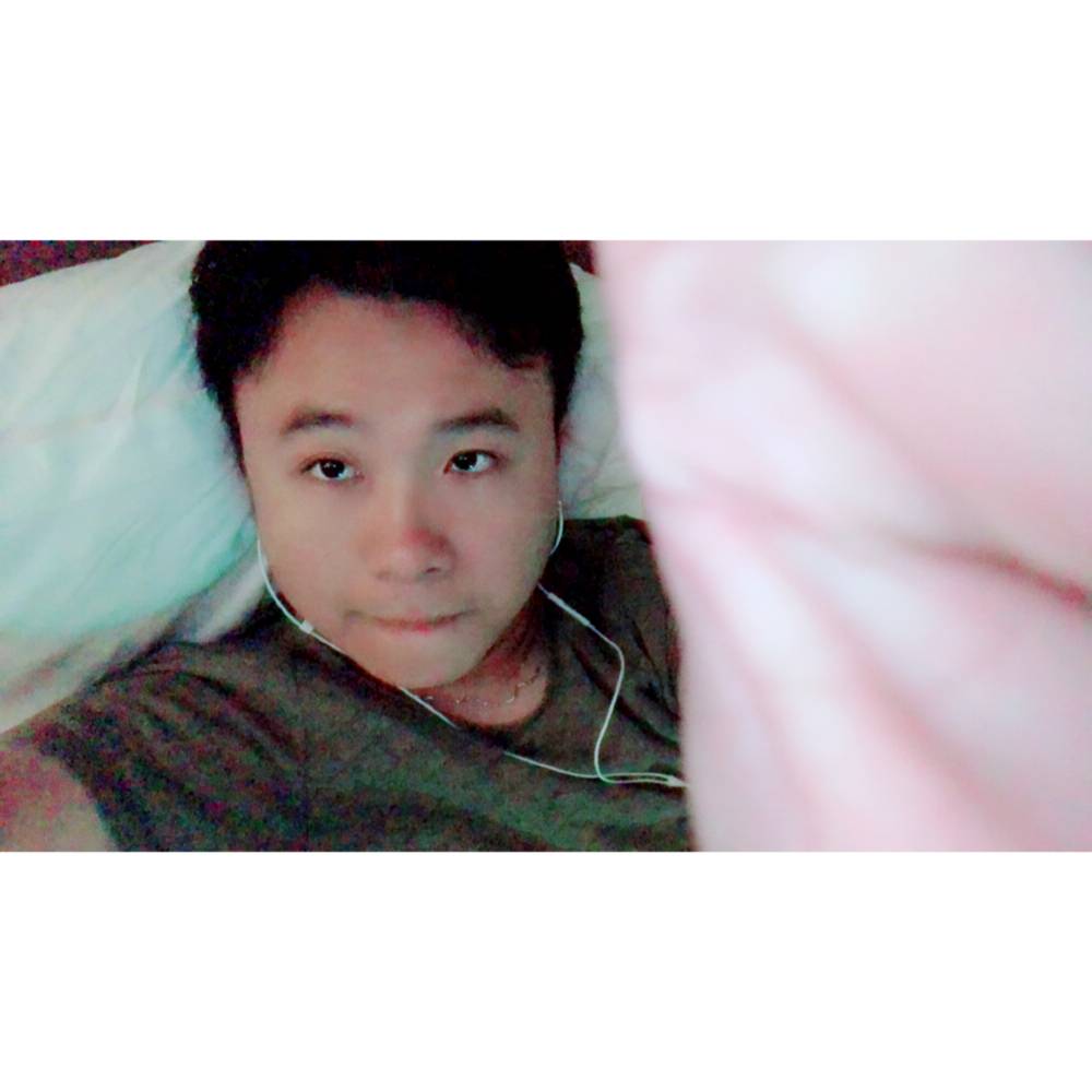 吃饭不积极,思想的照片