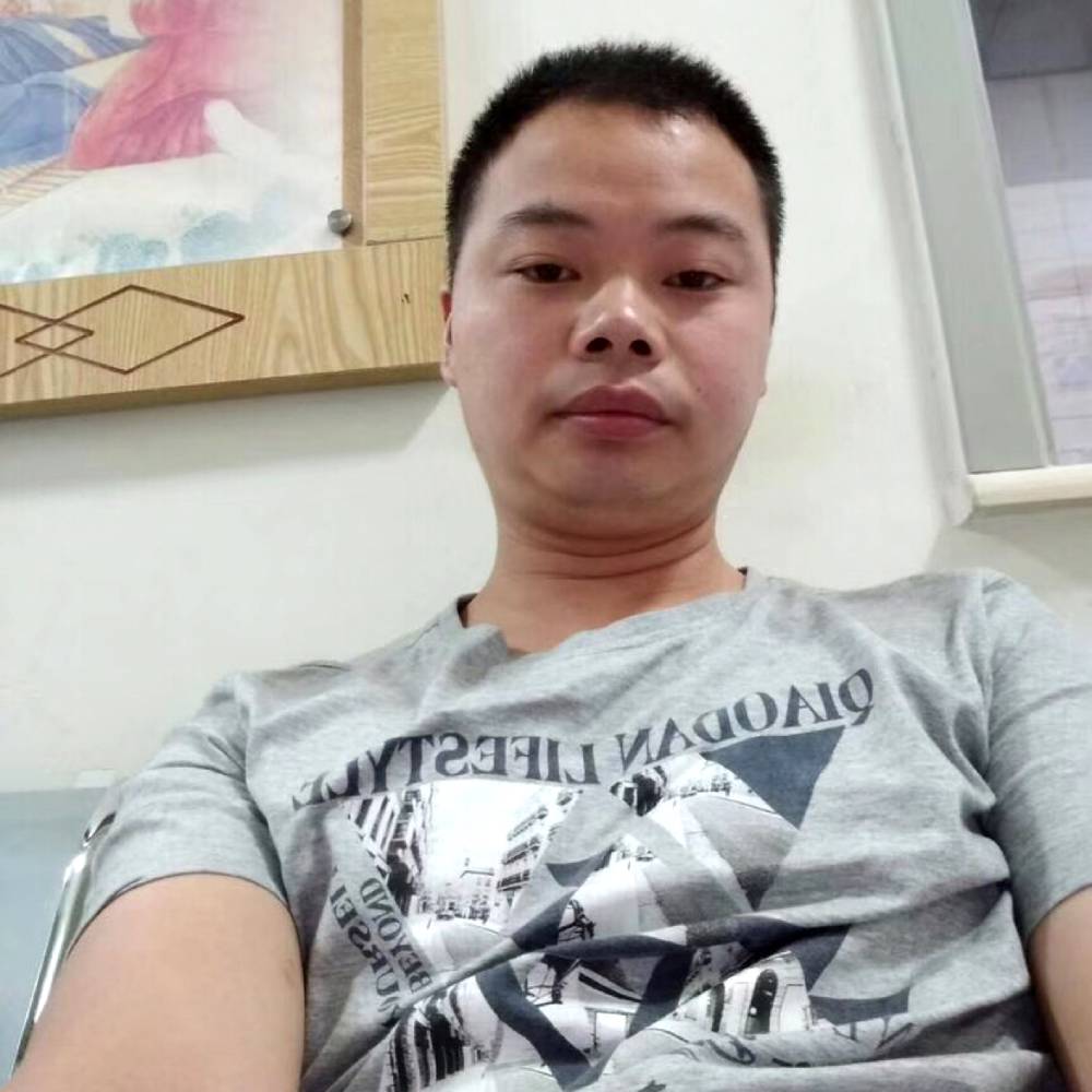 左后卫的照片