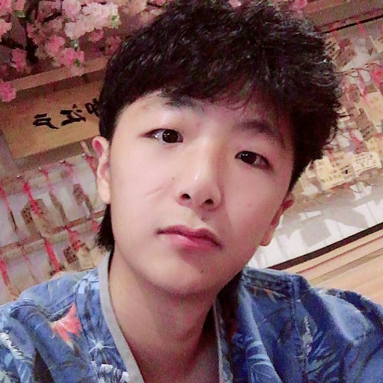 中鱼的照片
