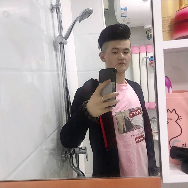幸福踢煎蛋的照片