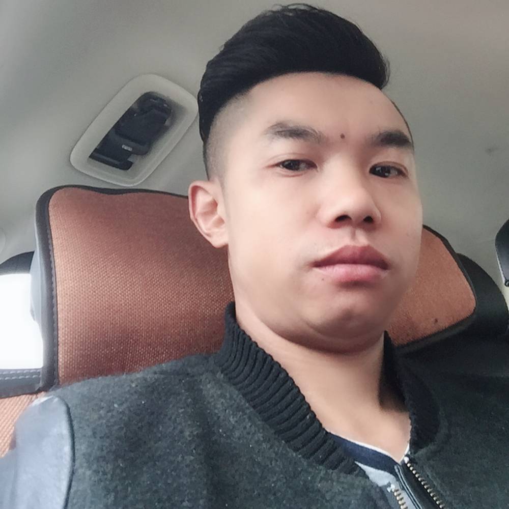月亮漫步寒冷的照片